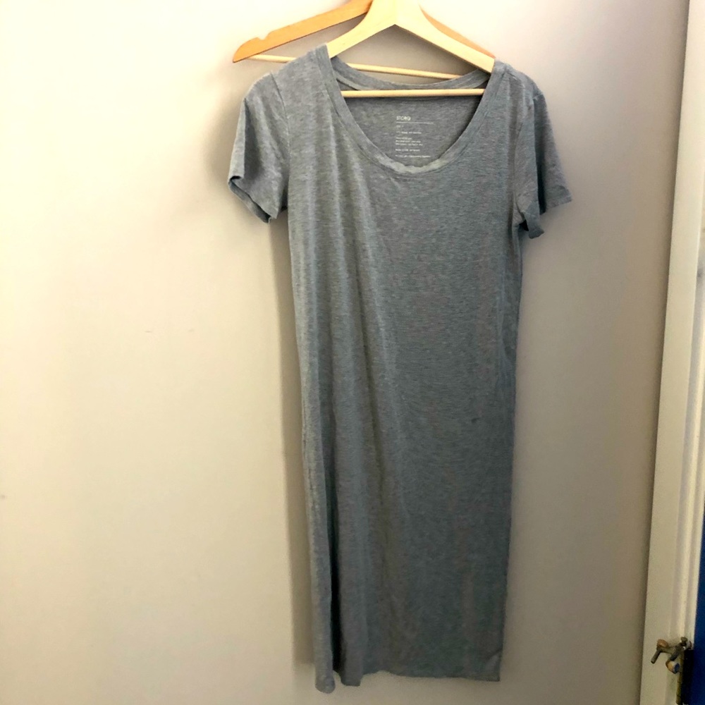 Storq T-Shirt Maternity Dress - Gray Size 2